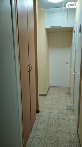 דירה, לוי אשכול, שכונה ותיקה - מרכז העיר, מעלות תרשיחא