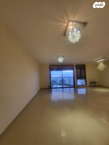 דירה, אוסקר שינדלר 10, הגבול רוטשילד, בת ים