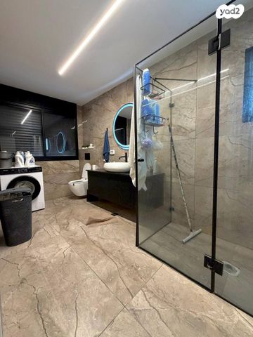 דירה, אוסישקין 31, מוצקין הותיקה, קרית מוצקין