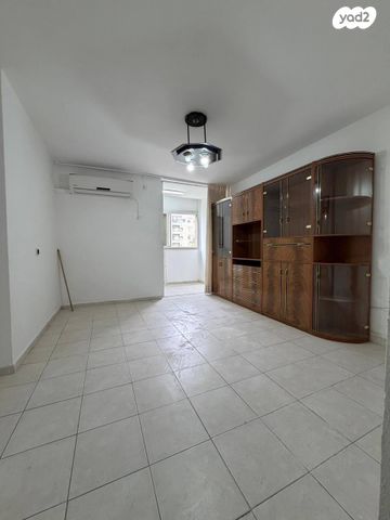 דירה, גולן 5, מוצקין הותיקה, קרית מוצקין