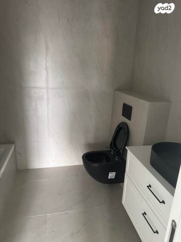 דירה, קרית ויצמן, רעננה