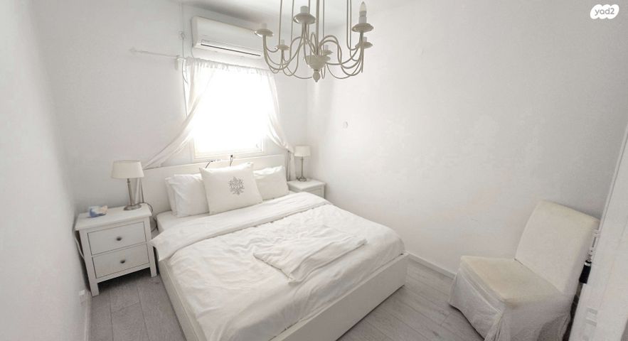 גג/ פנטהאוז, בר יהודה, בת ים