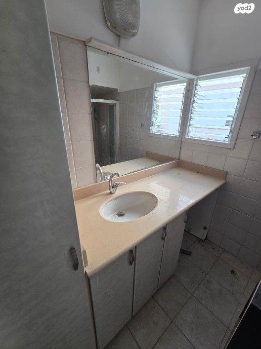 דירה, ארלוזורוב 26, הגבול רוטשילד, בת ים