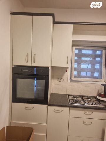 דירה, טרומפלדור, אברמוביץ', ראשון לציון