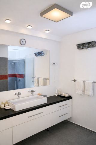 דירה, שדרות רוטשילד 129, לב תל אביב, לב העיר צפון, תל אביב יפו