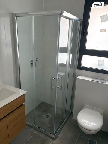 דירה, פנחס ואברהם רוטנברג, מת"מ, נאות פרס, חיפה