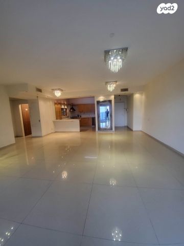 דירה, אוסקר שינדלר 10, הגבול רוטשילד, בת ים