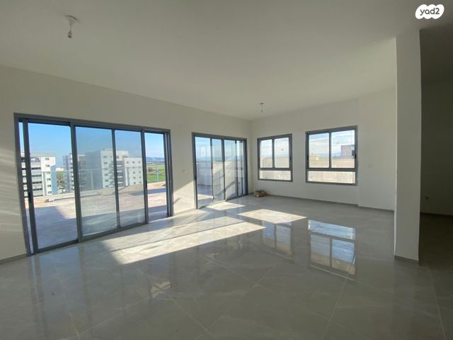 גג/ פנטהאוז, עפולה