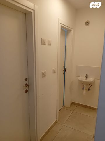 דירה, רב עמרם 1, איילת השחר / רמת בית שמש ד-3, בית שמש