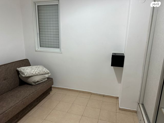 דירה, יצחק שדה 33, דרום מערב ותיק, בת ים