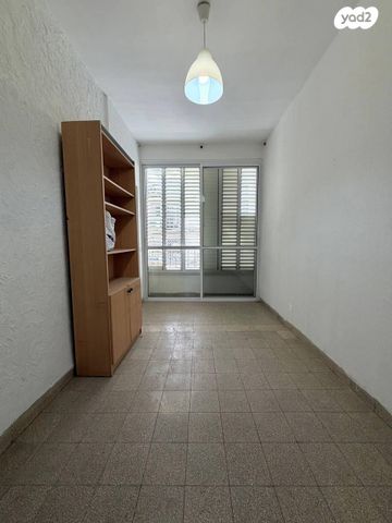 דירה, הפלמ"ח 35, מרכז העיר, סביניה, הוותיקה, קרית ביאליק