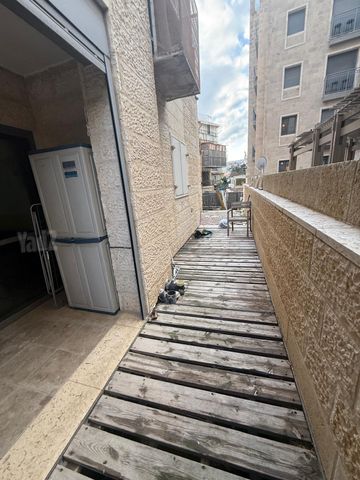 דירה להשכרה בירושלים (תיווך) — 3