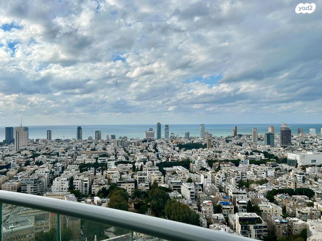 דירה, גרציאני יצחק, גני שרונה, קרית הממשלה, תל אביב יפו