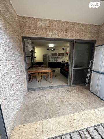 דירה, אגריפס, מחנה יהודה - לב העיר, ירושלים