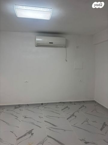 יחידת דיור, שבטי ישראל, גבעת אולגה, חדרה