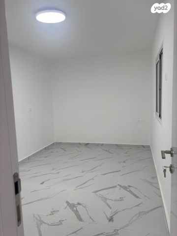 יחידת דיור, שבטי ישראל, גבעת אולגה, חדרה