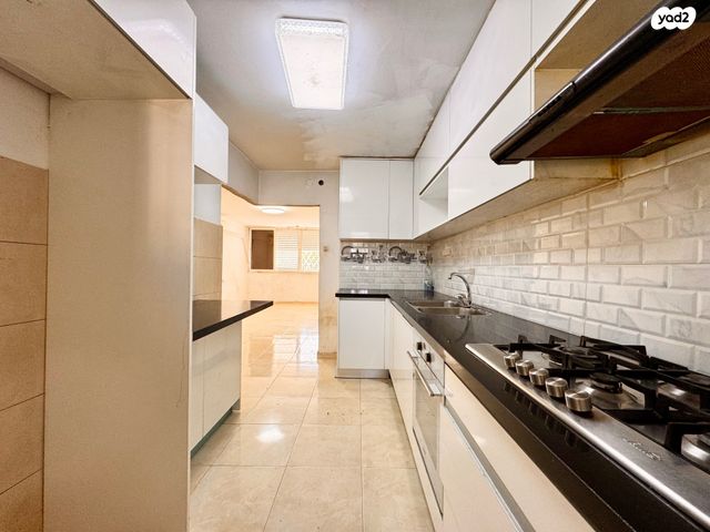 דירה, הרצל, מרכז עפולה עלית, עפולה