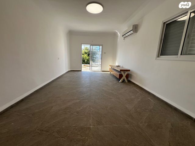 דירה, לוחמי הגטאות 11, קרית ים ג', קרית ים