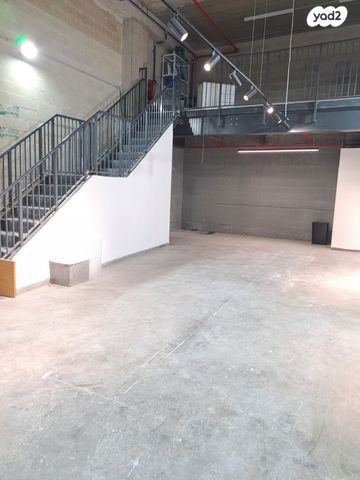 אזור תעשיה א