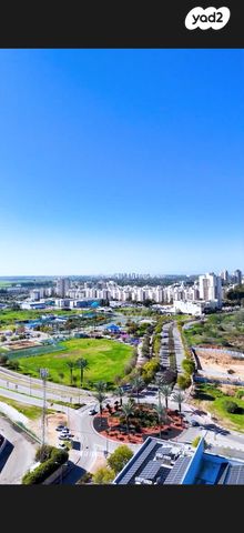 חנויות/ שטח מסחרי, האלוף יעקב פרי 11, פארק הורוביץ, רחובות