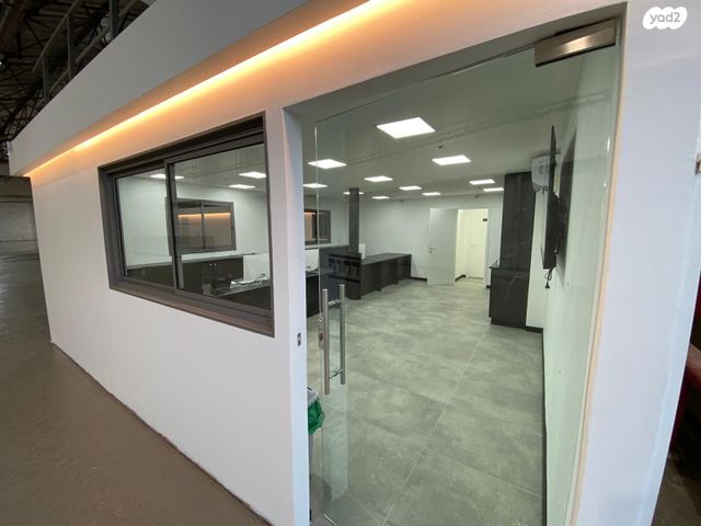 מבני תעשיה, קרית ביאליק