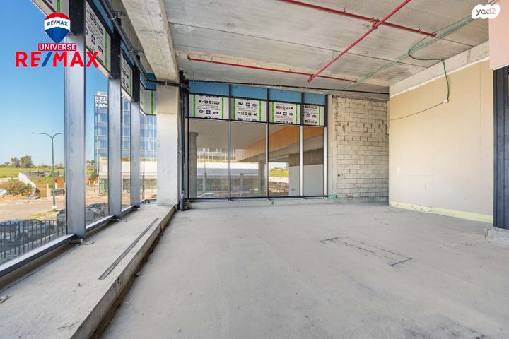 חנויות/ שטח מסחרי, האלוף יעקב פרי 11, פארק הורוביץ, רחובות