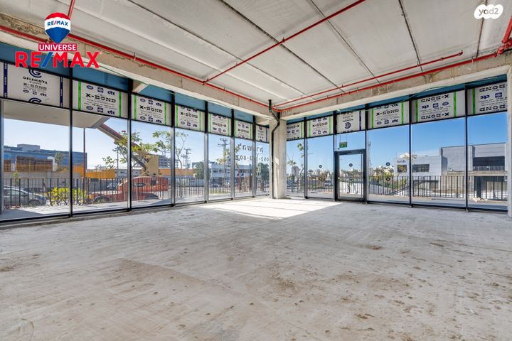 חנויות/ שטח מסחרי, האלוף יעקב פרי 11, פארק הורוביץ, רחובות