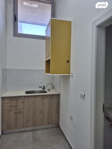 סטודיו, הוד השרון