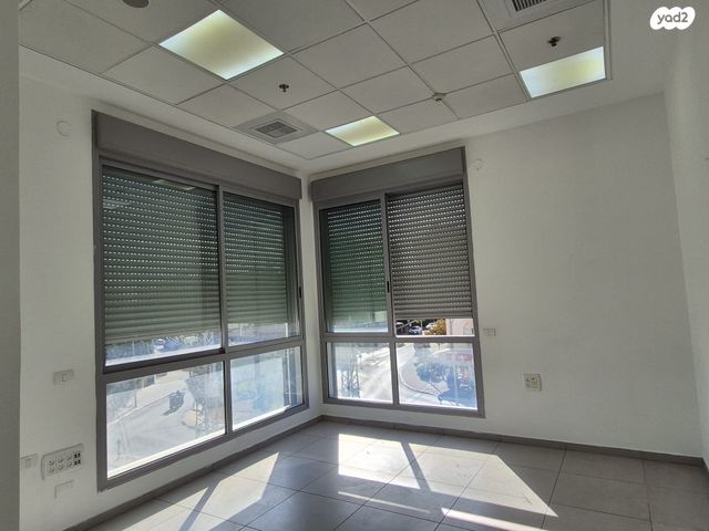 סטודיו, הוד השרון