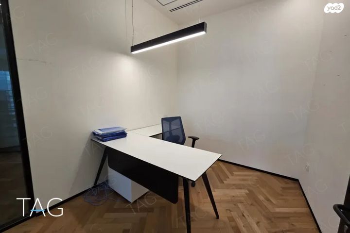 משרדים, תובל 40, רמת גן