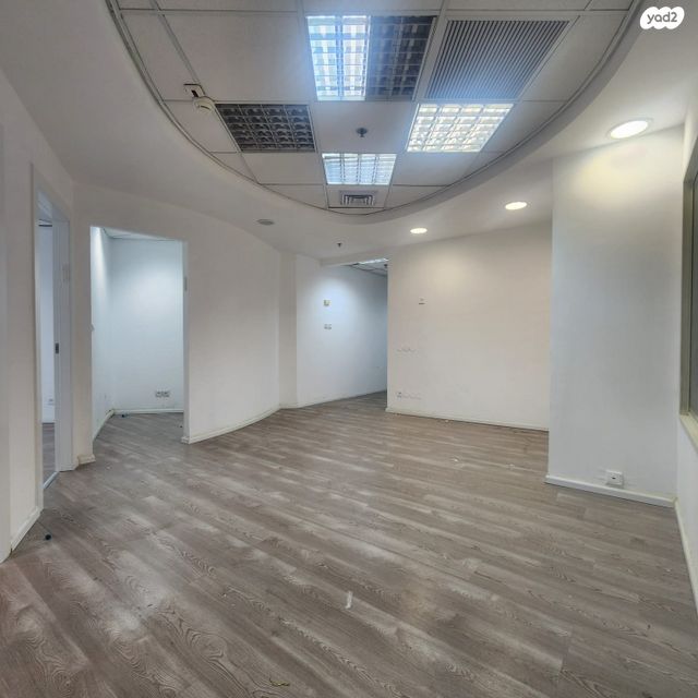 משרדים, היצירה 3, בורסה, רמת גן