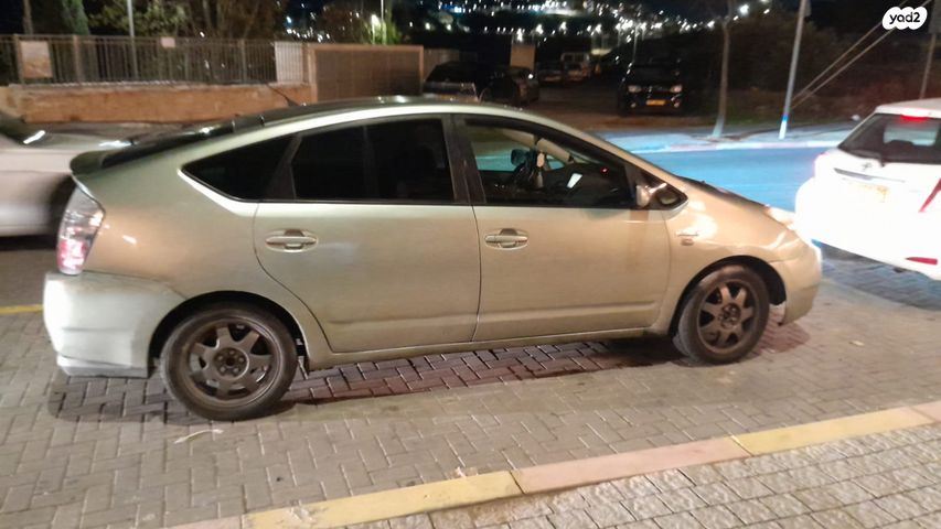 מודעת רכב טויוטה פריוס