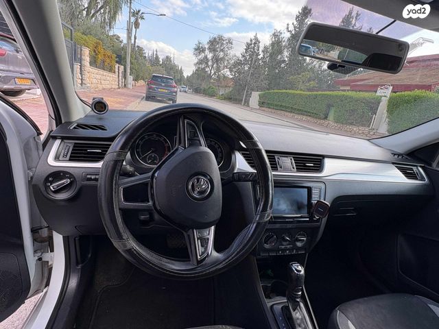 סקודה ראפיד