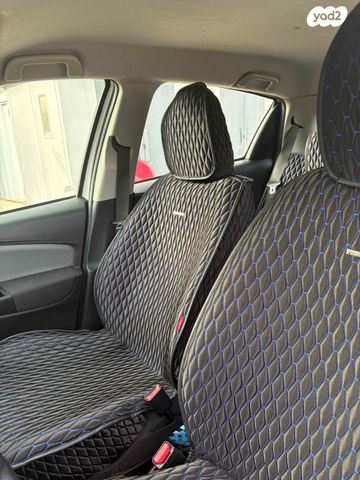 טויוטה יאריס