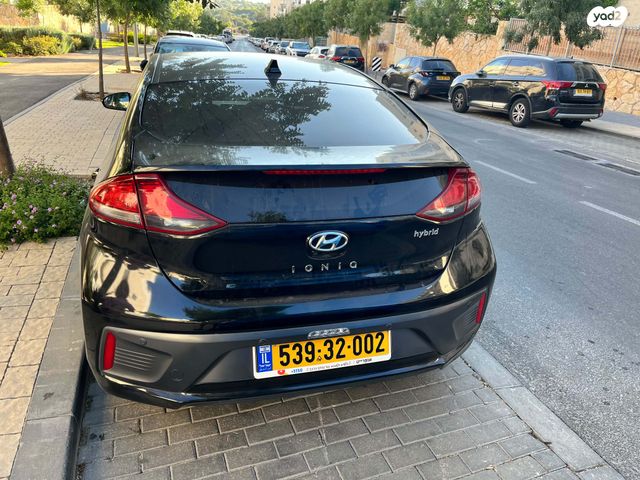 יונדאי איוניק