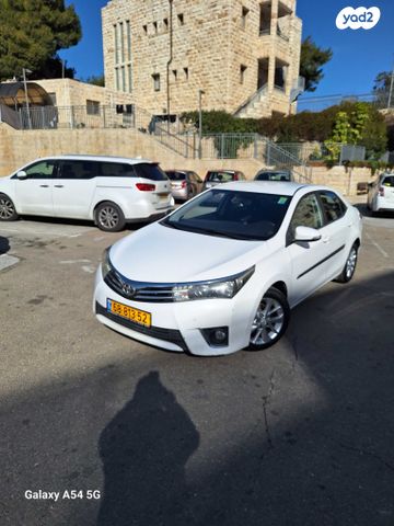 מודעת רכב טויוטה קורולה