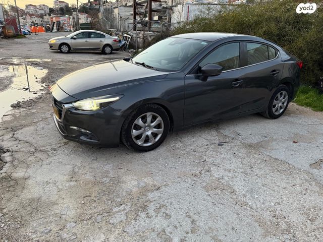 מאזדה 3
