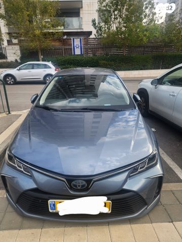 טויוטה קורולה