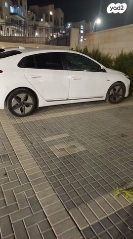 יונדאי איוניק