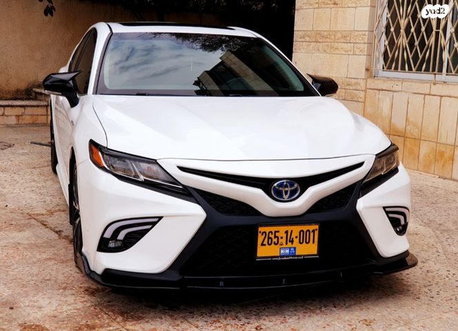 טויוטה קאמרי