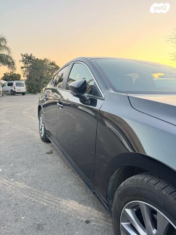 מודעת רכב מאזדה 3