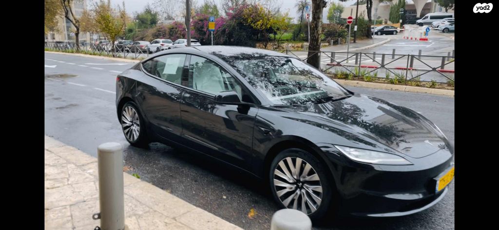 טסלה מודל 3