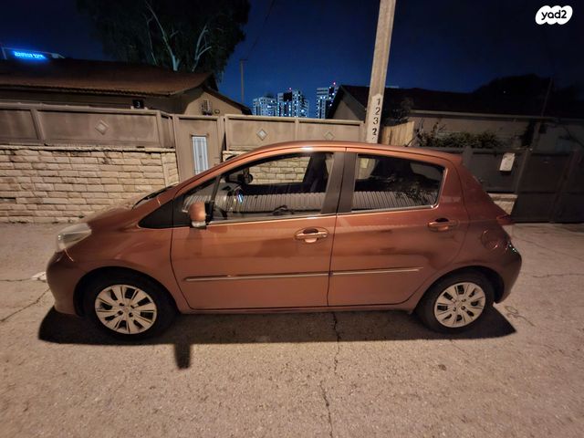 מודעת רכב טויוטה יאריס
