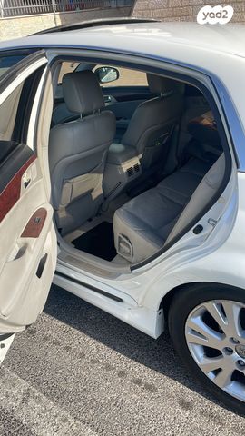 טויוטה קאמרי