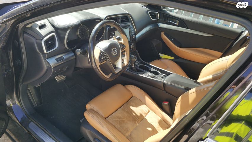 ניסאן מקסימה