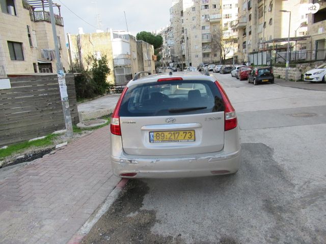 יונדאי i30