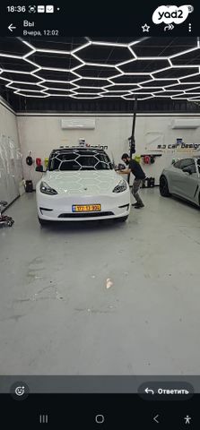 מודעת רכב טסלה מודל Y