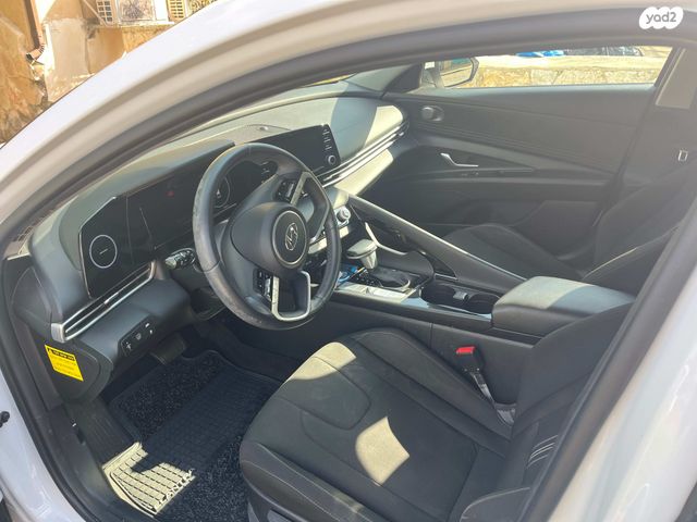 יונדאי אלנטרה