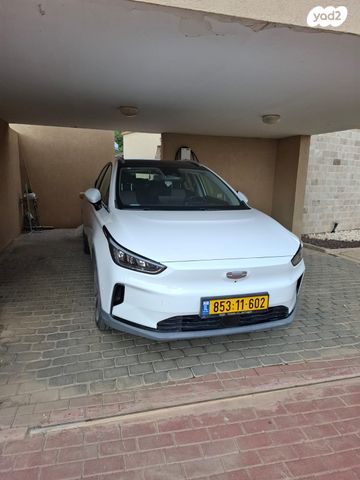 מודעת רכב ג׳ילי Geometry C