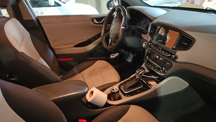 יונדאי איוניק